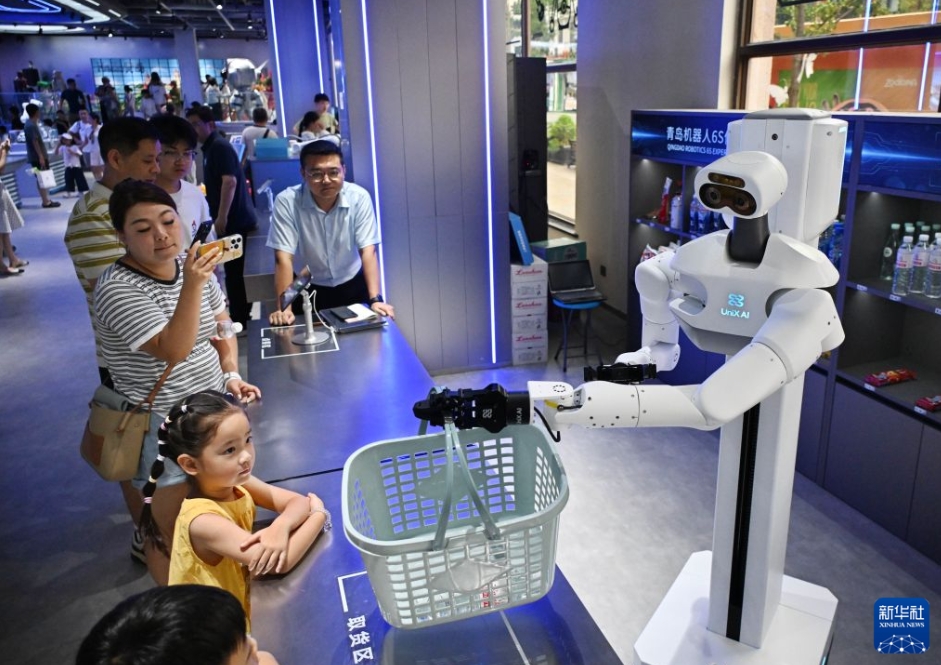 青島初のロボット6S体験店がオープン！レンタル・カスタマイズとも可能　山東省