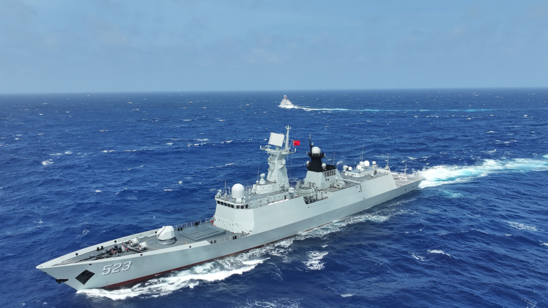 中国・インドネシア両海軍が台湾島東方沖での航行訓練を完了