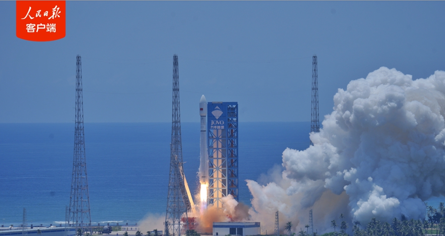 8月16日、中国は海南商業宇宙発射場からキャリアロケット「長征12号」を使用し、衛星インターネット低軌道衛星24組の打ち上げに成功した。