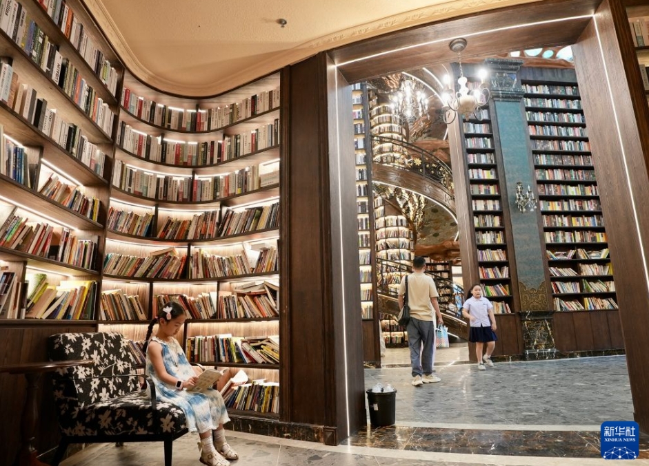 ファンタジーな図書館での特別な体験　江西省婺源