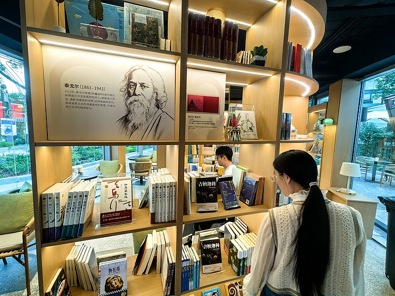 中国初の「ノーベル文学賞テーマ書店」がオープン　上海