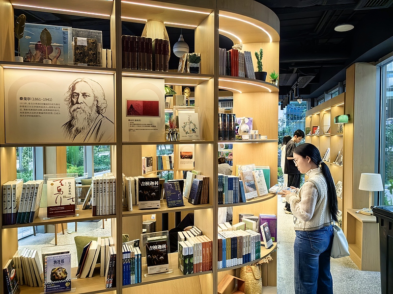 中国初の「ノーベル文学賞テーマ書店」がオープン　上海