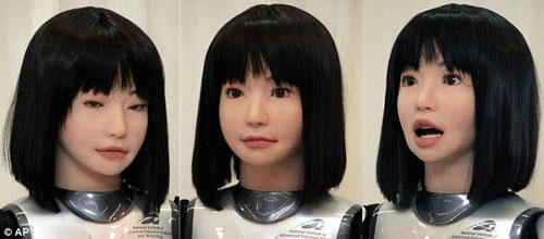 リアルな女性型ロボットの表情