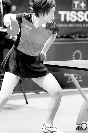 中国女子卓球選手 スカート姿を初披露