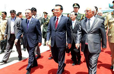 李克強総理がイスラマバード入り　パキスタン公式訪問