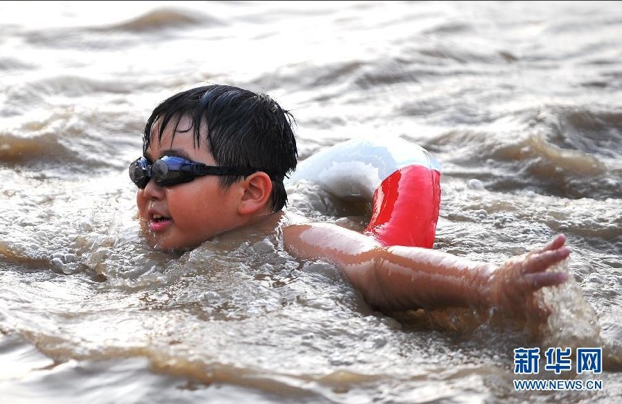 最も暑さによい運動：水泳