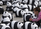 「パンダ」1600頭がベルリンに　動物愛護を訴える