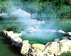 　雲南には温泉が数多くあり、それぞれ魅力を備えている。現地は温泉の多さや源泉の種類の豊富さ、水質のよさ、用途の広さ、独特の景観などで有名だ。