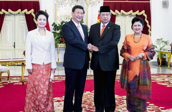 習主席　インドネシア大統領と会談