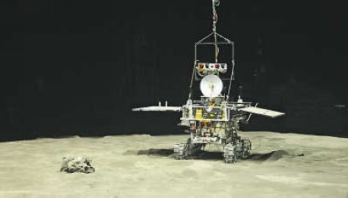 嫦娥3号、巨大アンテナが月面着陸サポート