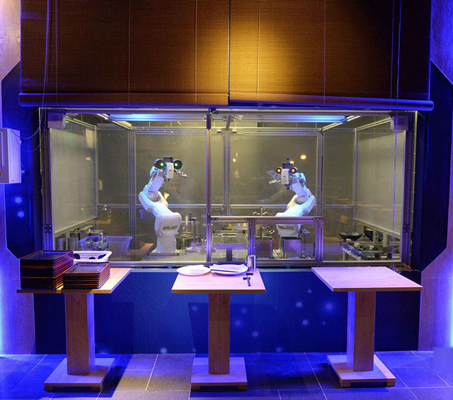 上海のラーメン店、調理に日本のスマートロボット技術を導入