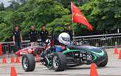 大学生作「EVレーシングカー」、中国代表で国際レースに参加