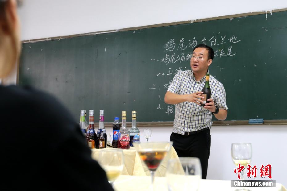 「下戸」は単位をもらえない？陝西の大学で「利き酒」授業が開講