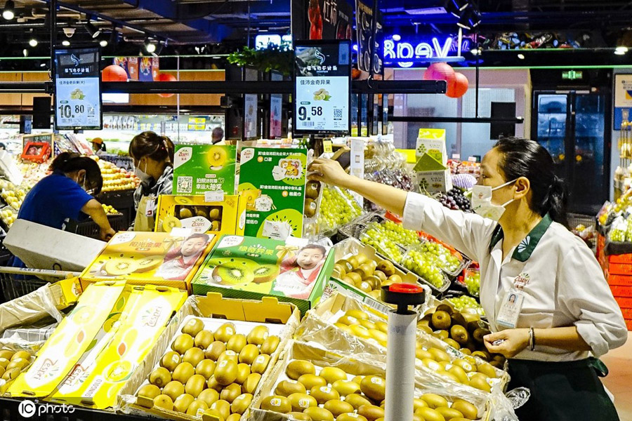 9月13日、すでに電子棚札が導入されている杭州市西部のある某大型スーパーの生鮮食料品売り場（写真著作権は東方ICが所有のため転載禁止）。