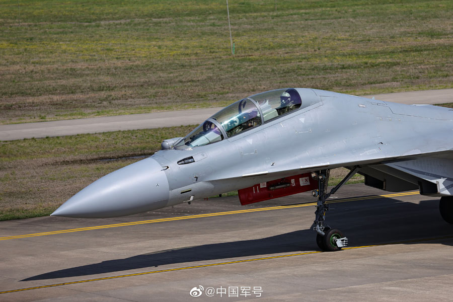東部戦区空軍航空兵による攻撃訓練実施