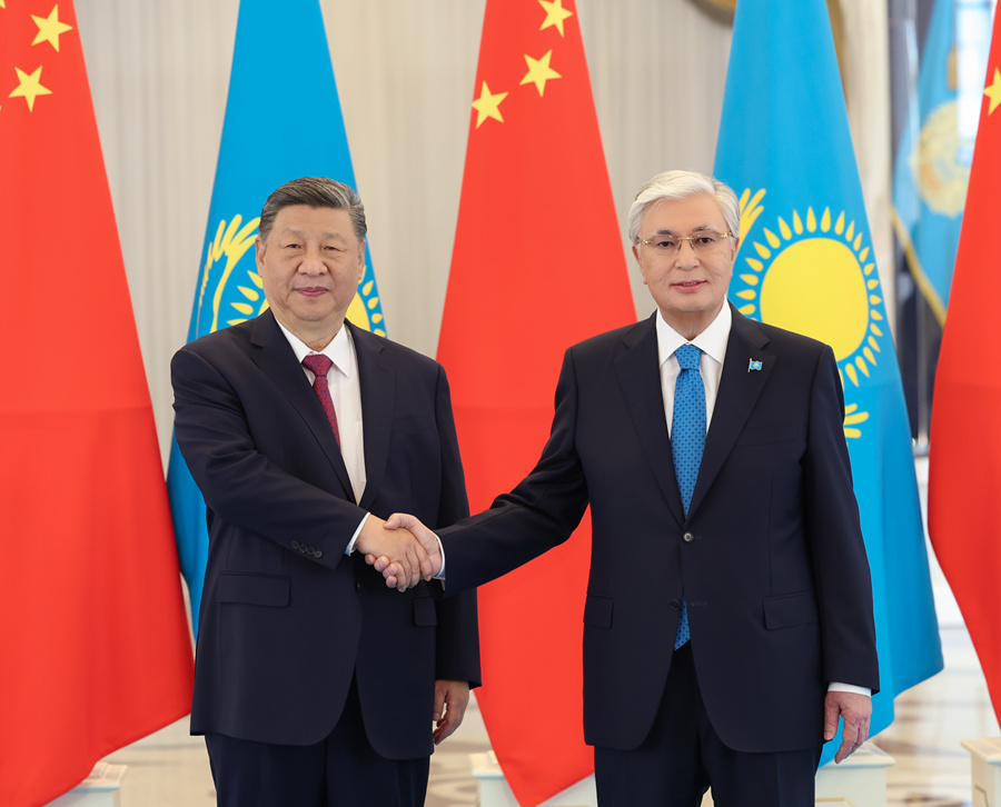 習近平国家主席がカザフスタンのトカエフ大統領と会談
