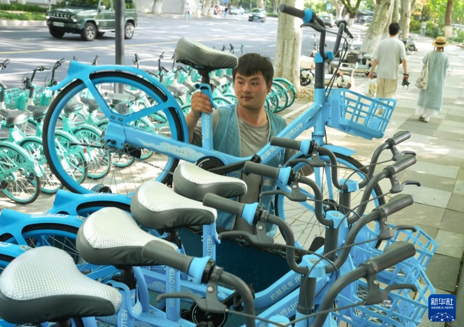 シェア自転車にクールサドルカバー取り付け　浙江省杭州