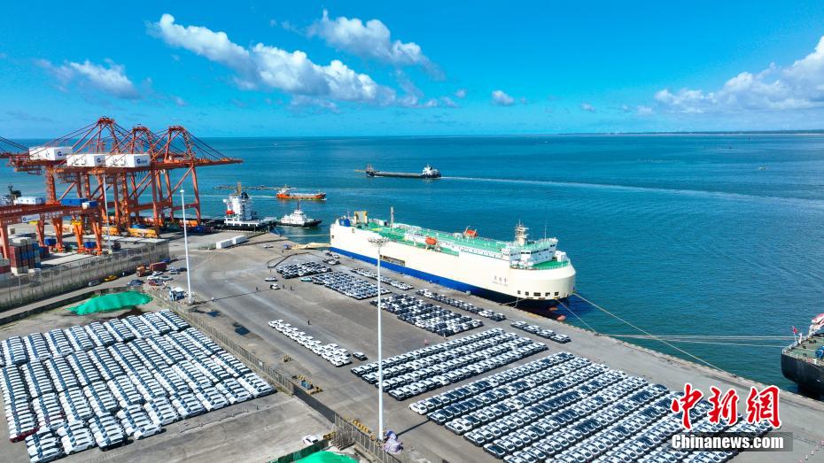 広西北部湾港、RORO航路が就航　中国車1千台超が中東へ