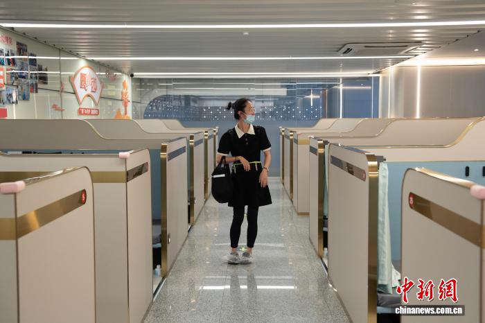 杭州西駅、乗客休憩室を寝台列車風に改装　浙江省