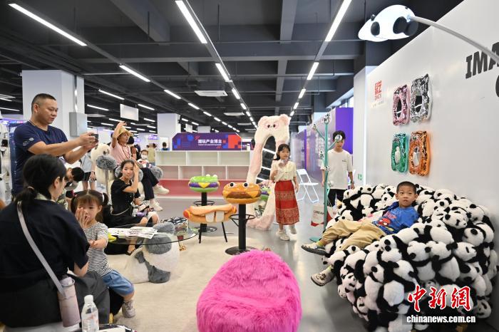 活況を呈する「第15回中国国際映画アニメ版権保護・貿易博覧会」　広東省