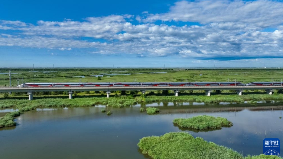 開通10周年を迎えた中国最北端を走る高速鉄道　乗客数は延べ1億人突破