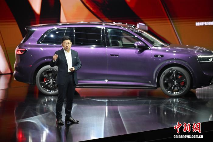 ファーウェイが新型スマートカー車種を複数発表　四川省成都