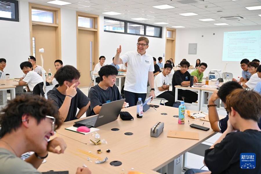 中国で初となる海外の大学の独立運営校を訪ねて　海南省