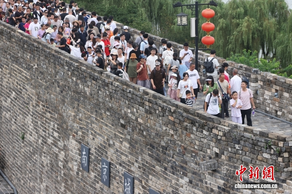 国慶節・中秋節連休の中国国内旅行者数が延べ8.88億人に