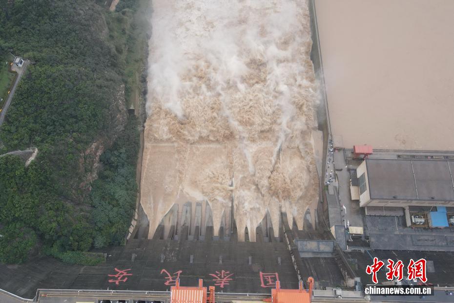 三門峡水利ターミナル、洪水防止「レベルⅣ」緊急対応を開始　河南省