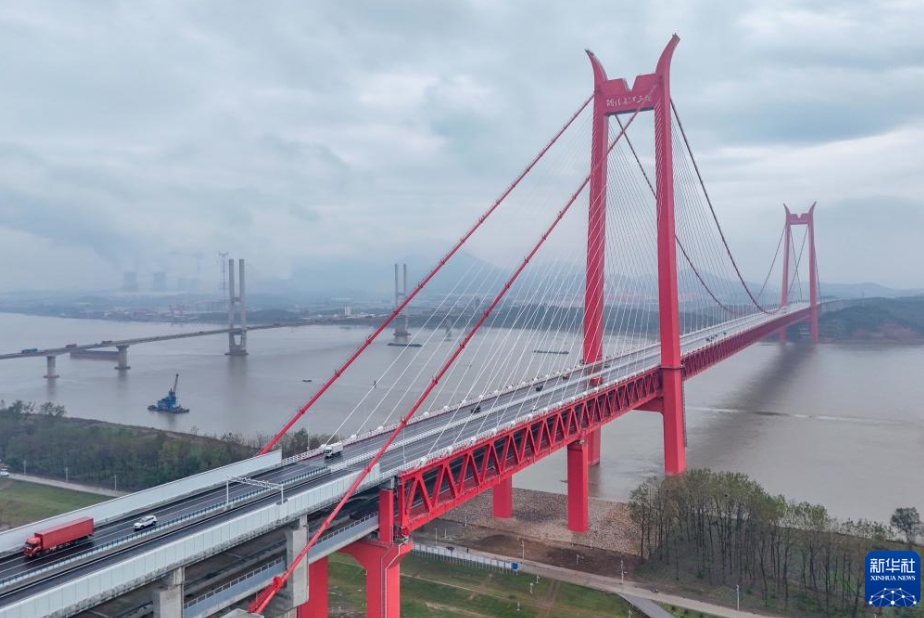 銅陵長江三橋が開通　安徽省