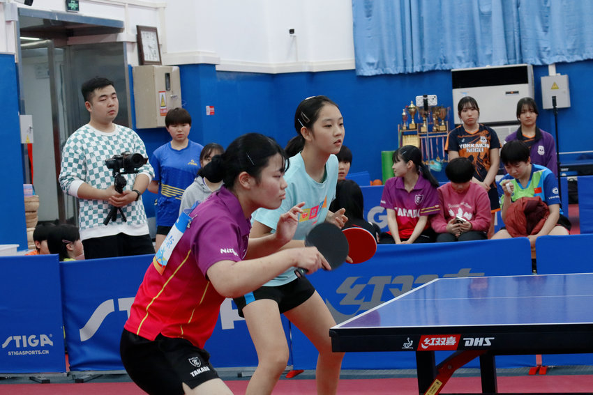 熱戦を繰り広げる選手