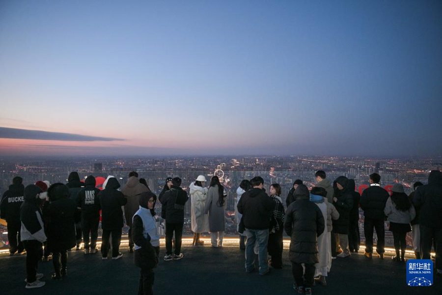屋上展望台などを活用して文化観光をバックアップする天津