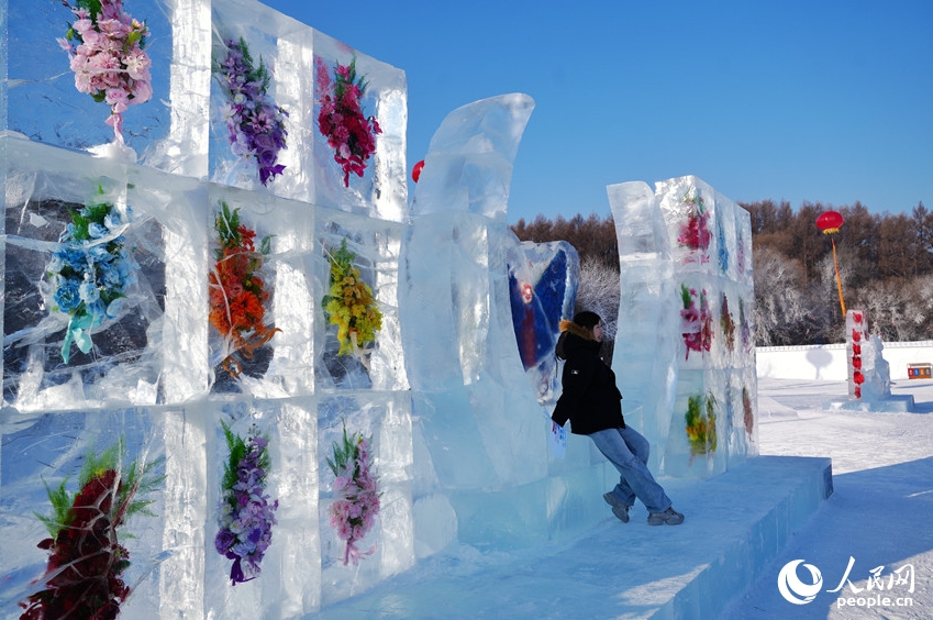 氷雪資源の優位性を発揮した各種イベントを楽しむ市民　吉林省長春