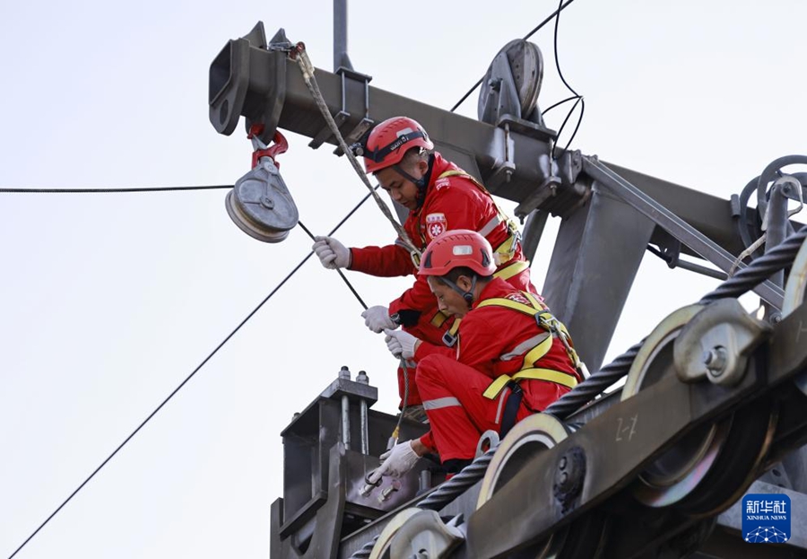 ロープウェイ救助訓練を実施　湖南省張家界
