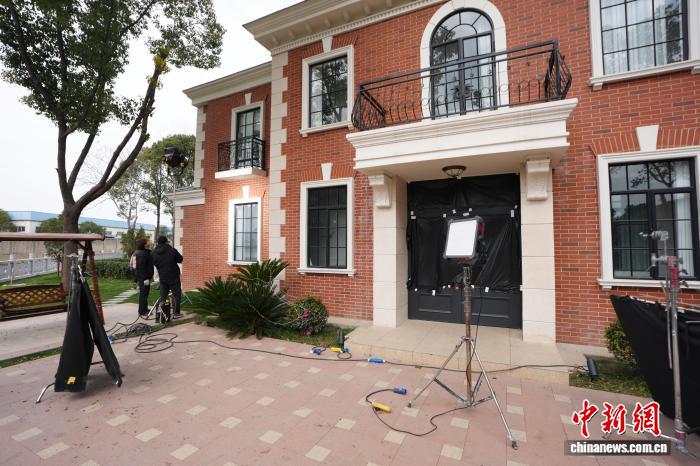 「竪店」国際ショート動画センターを訪ねて　上海