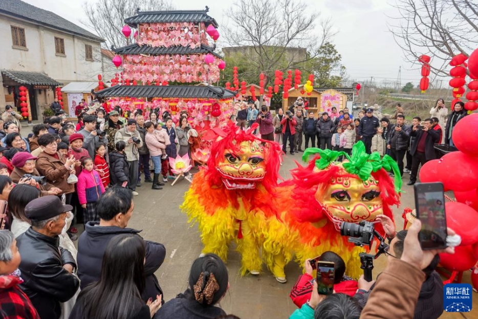 中国各地で元宵節を祝う各種イベント