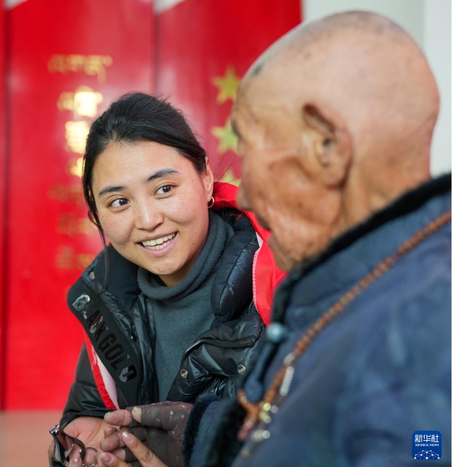 雷鋒の精神を継承したボランティアサービス　西蔵・拉薩