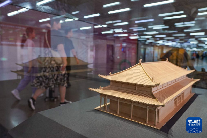 7月30日に撮影した特別展「金中都——北京都之源」の展示品。